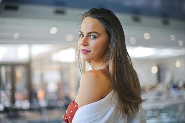 5 Conseils Incontournables pour Transformer Votre Bureau à Domicile avec des Plantes Purificatrices